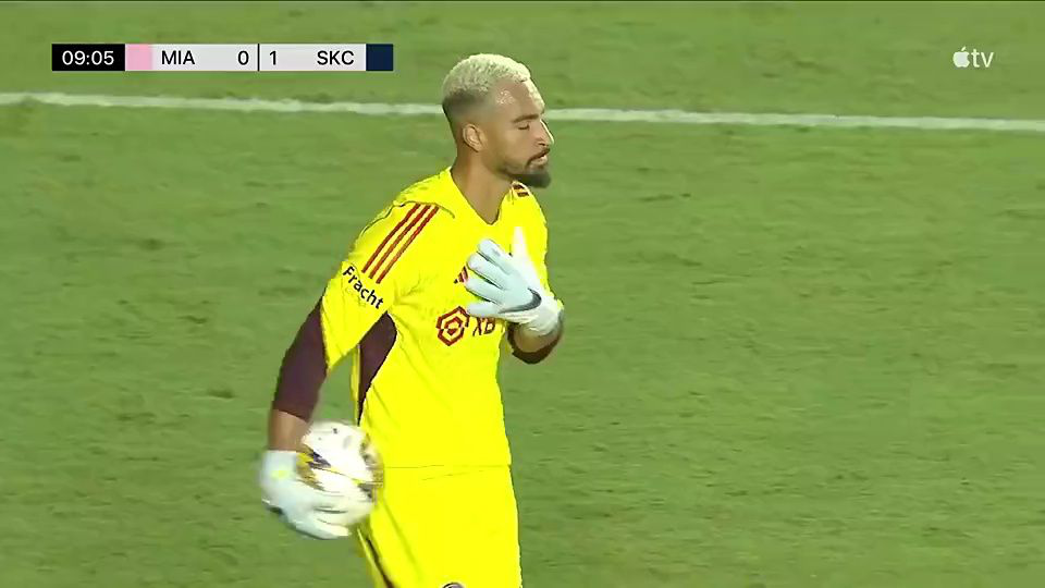  尼姆年轻门将崭露头角，连续扑救化解危机时刻